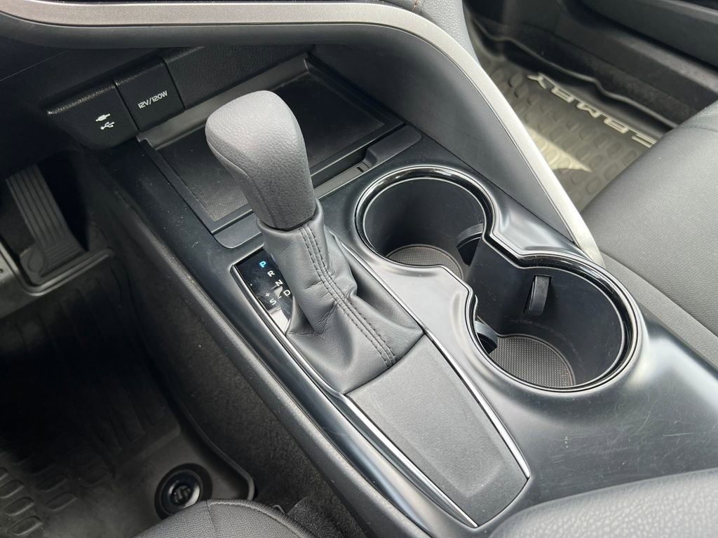 Used 2019 Toyota Camry LE w/ Convenience Package image 23