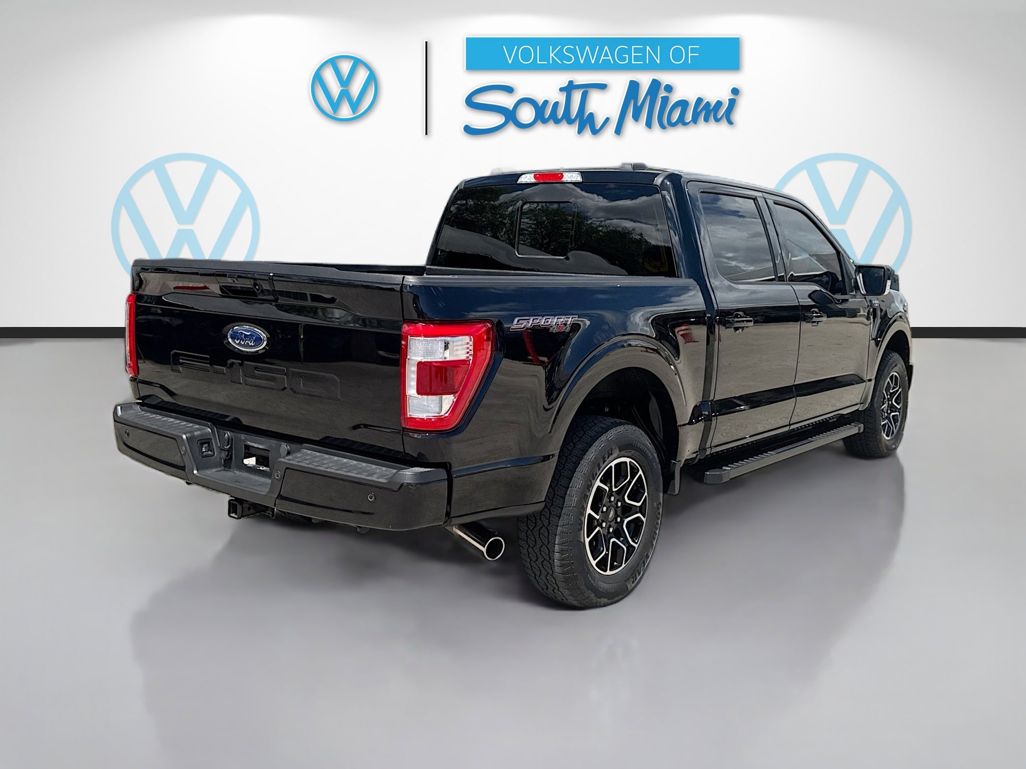 Used 2023 Ford F150 Lariat image 7