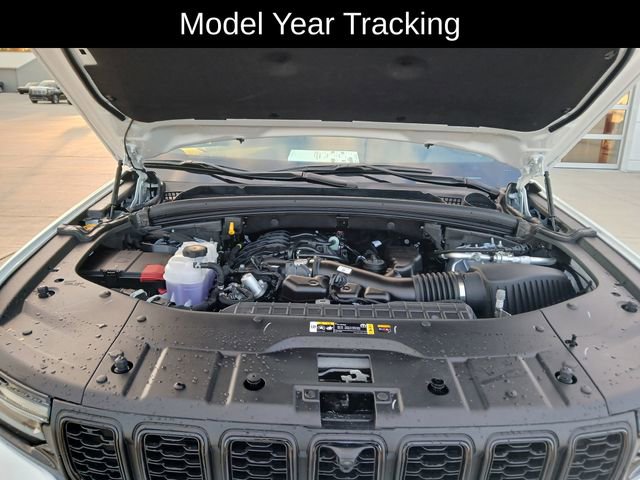 New 2025 Jeep Grand Cherokee Limited image 32