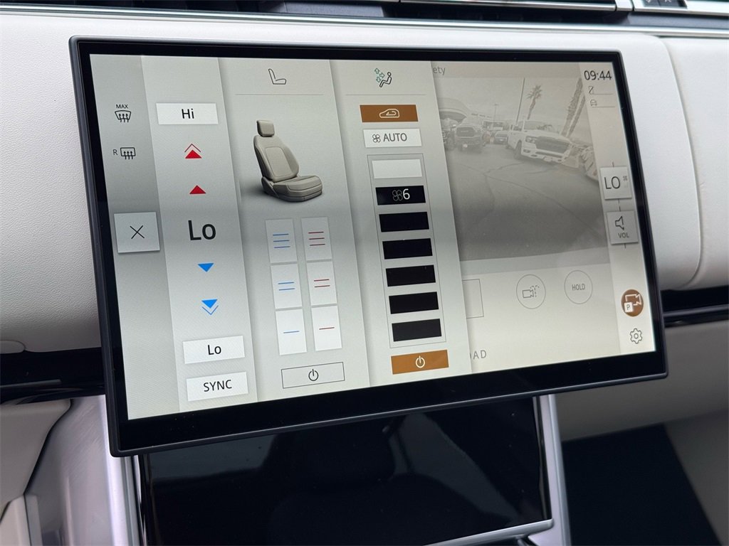 Used 2024 Land Rover Range Rover Long Wheelbase SE image 56