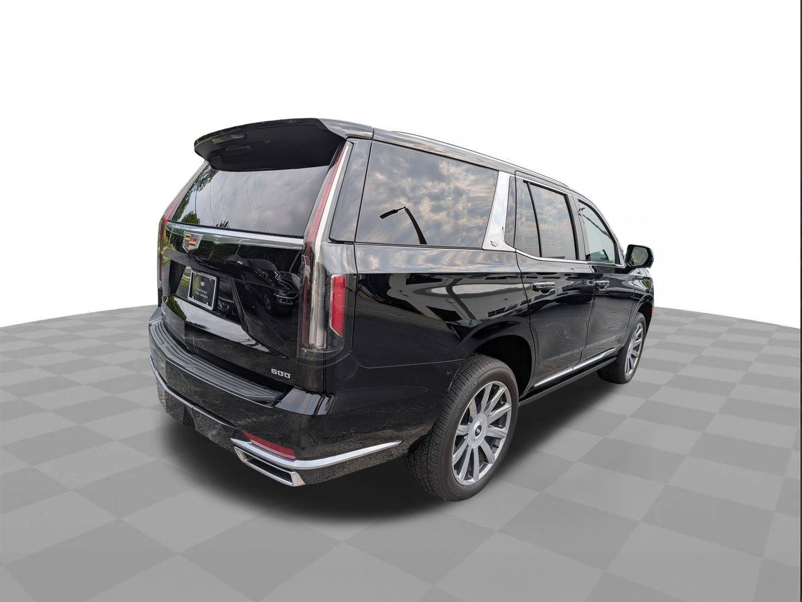 Certified 2022 Cadillac Escalade Premium Luxury Platinum w/ Heavy-Duty Trailer Package AWD/4WD image 4