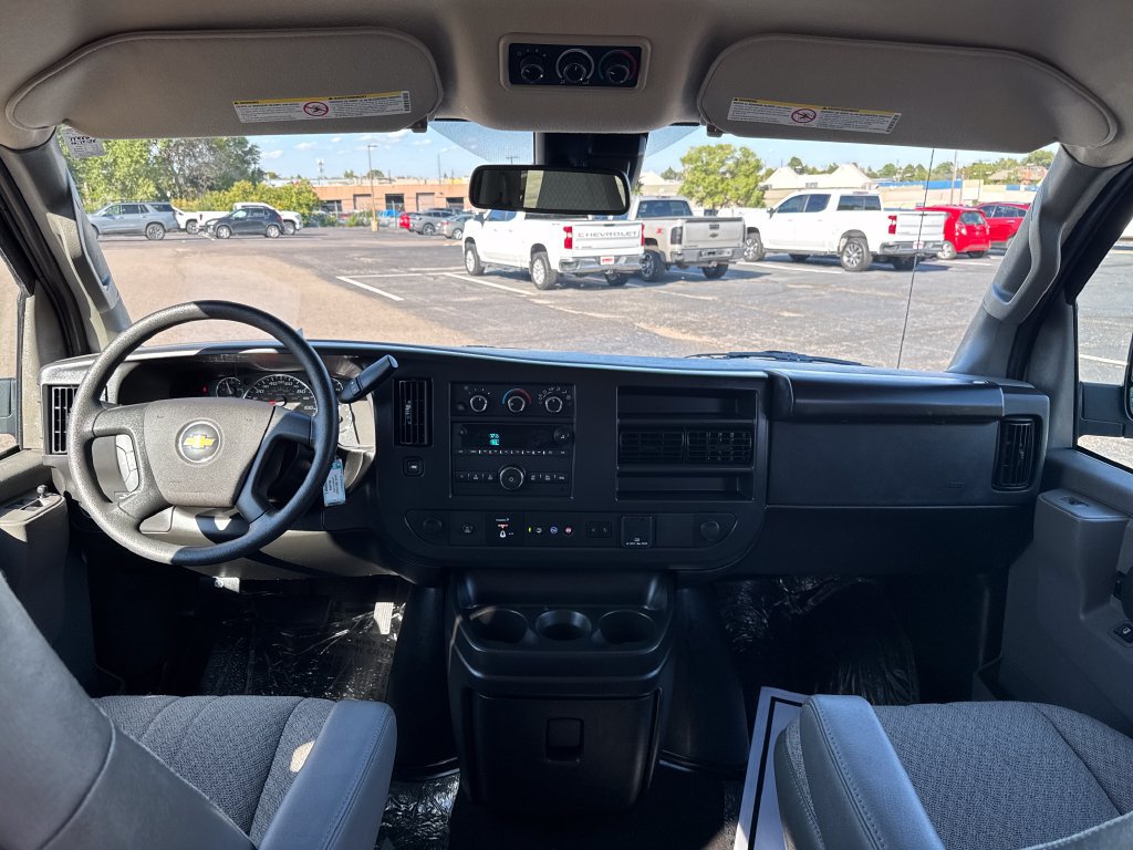 Used 2025 Chevrolet Express 3500 LT w/ LT Preferred Equipment Group RWD image 12
