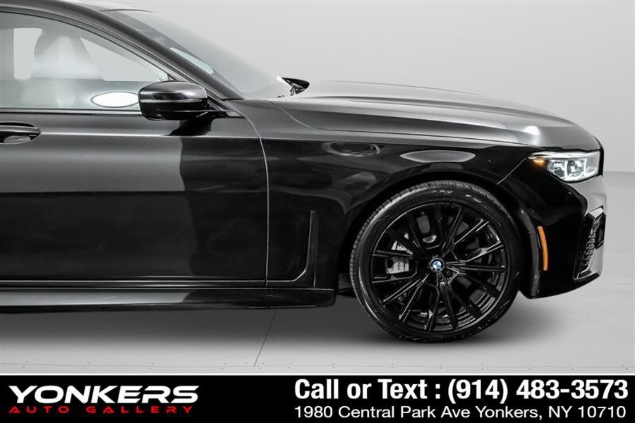 Used 2020 BMW 750i xDrive image 10