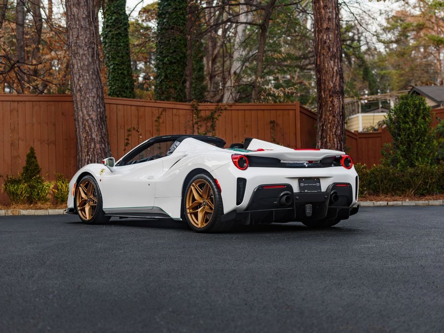 Used 2020 Ferrari 488 Pista Spider image 7