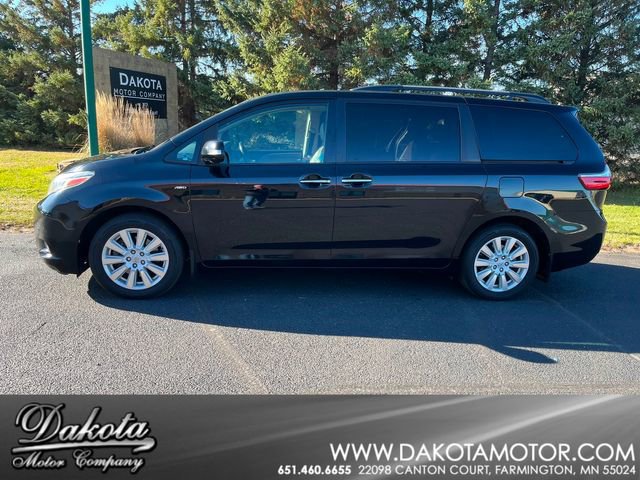 Used 2017 Toyota Sienna Limited Premium image 1