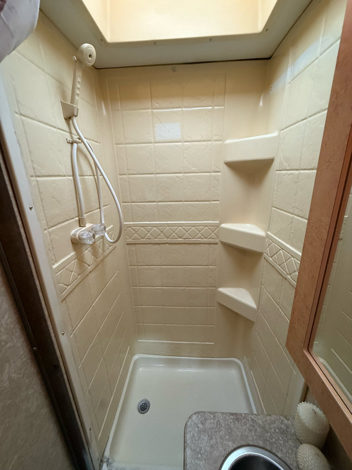 Used 2008 Dodge Sprinter 3500 image 15