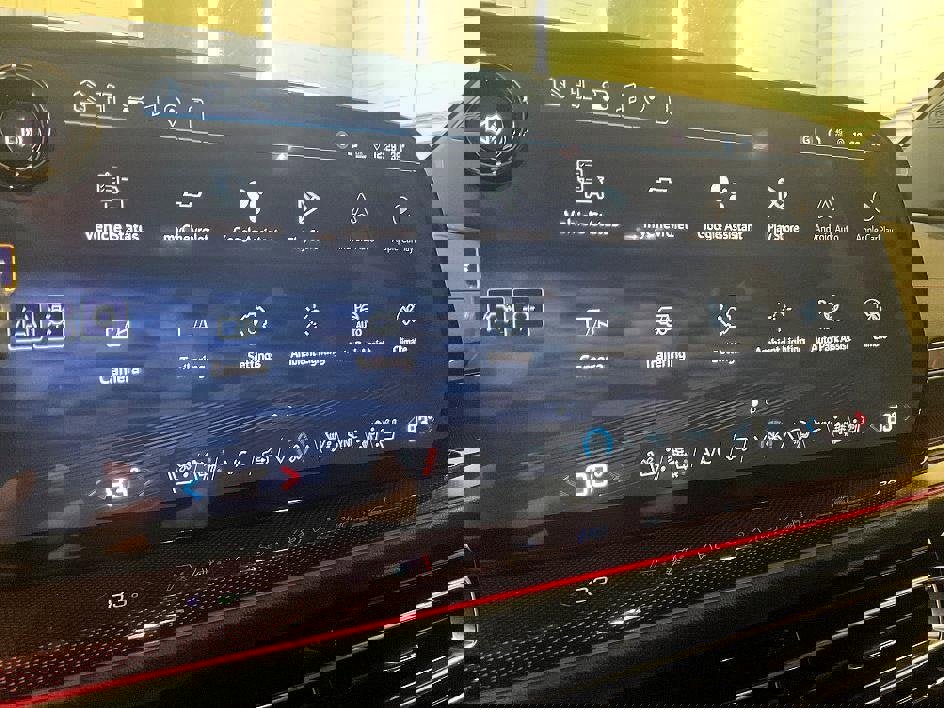 New 2026 Chevrolet Traverse RS w/ LPO, Floor Liner Package image 17