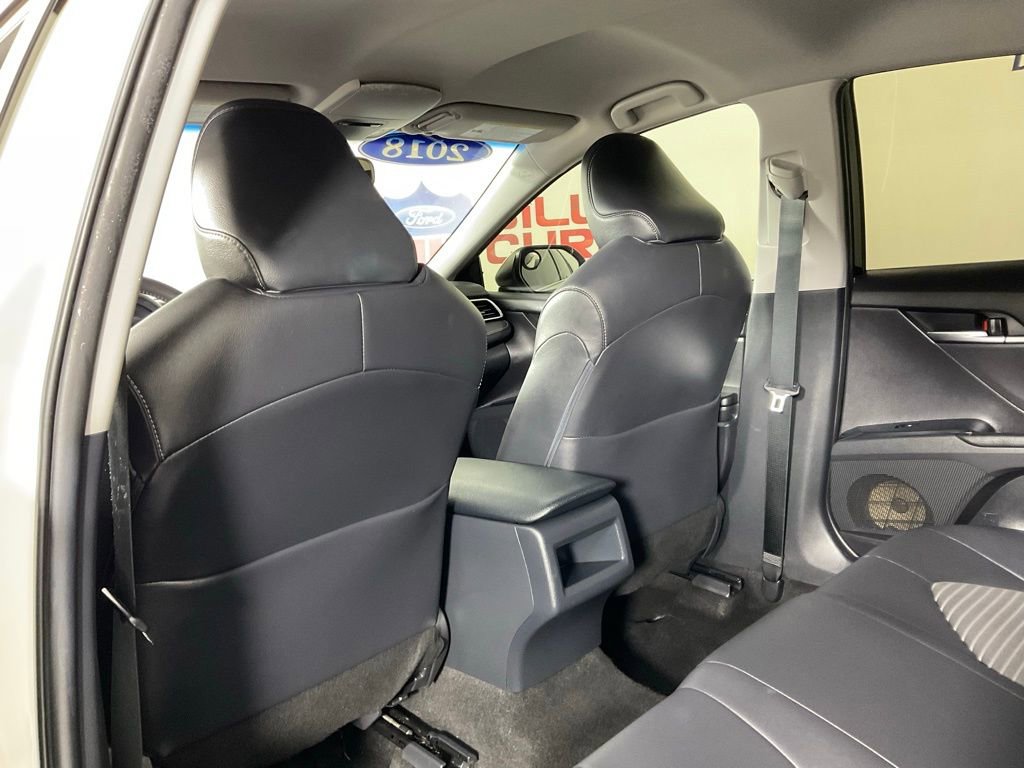Used 2018 Toyota Camry SE FWD image 15