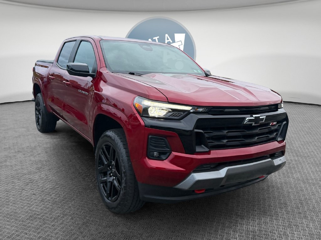 Certified 2025 Chevrolet Colorado Z71 w/ Z71 Convenience Package 2