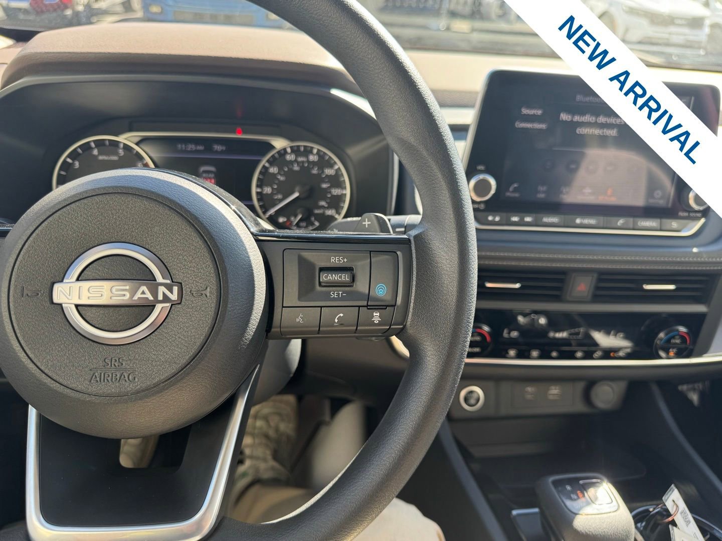 Used 2023 Nissan Rogue SV image 22