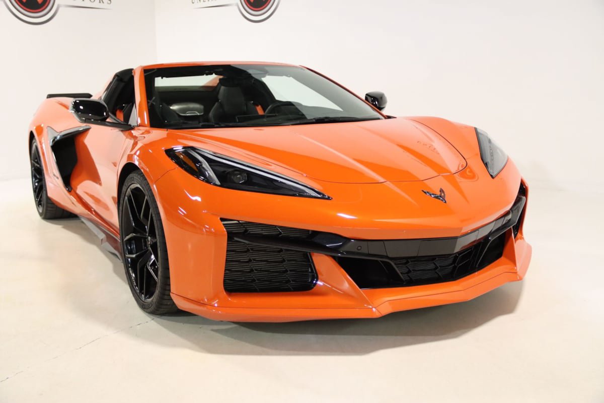 Used 2025 Chevrolet Corvette Z06 RWD image 29