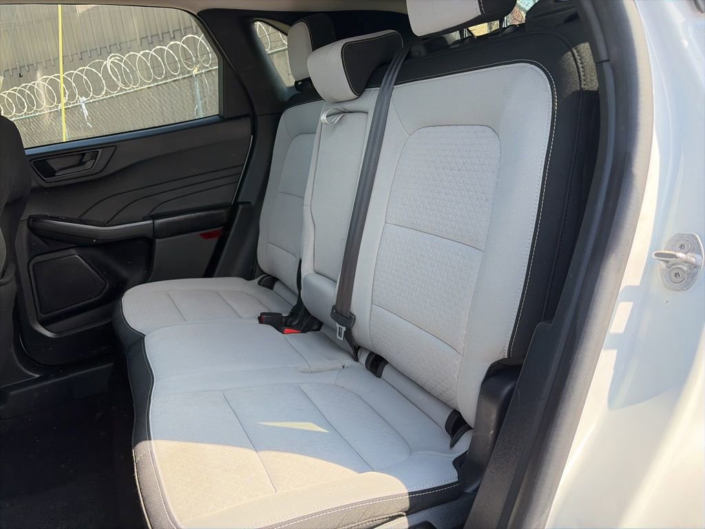 Used 2024 Ford Escape Active image 11