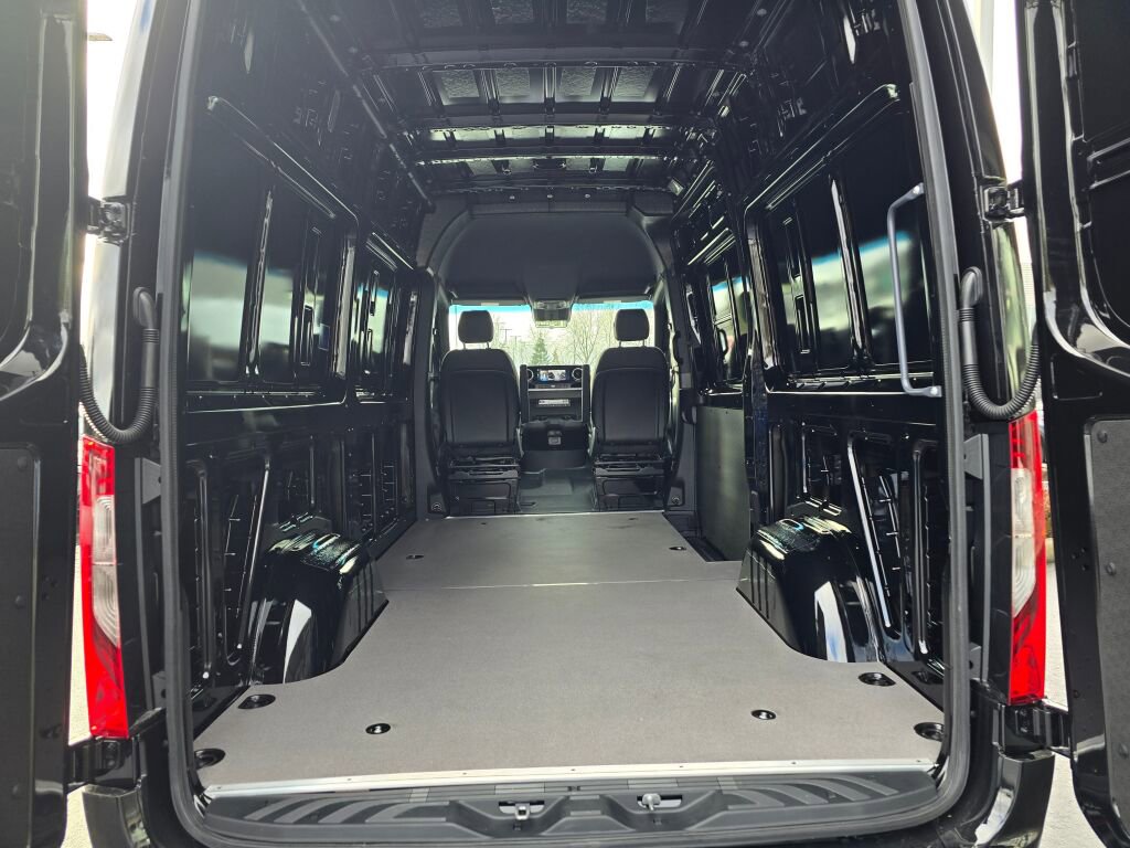 New 2025 Mercedes-Benz Sprinter 2500 image 16