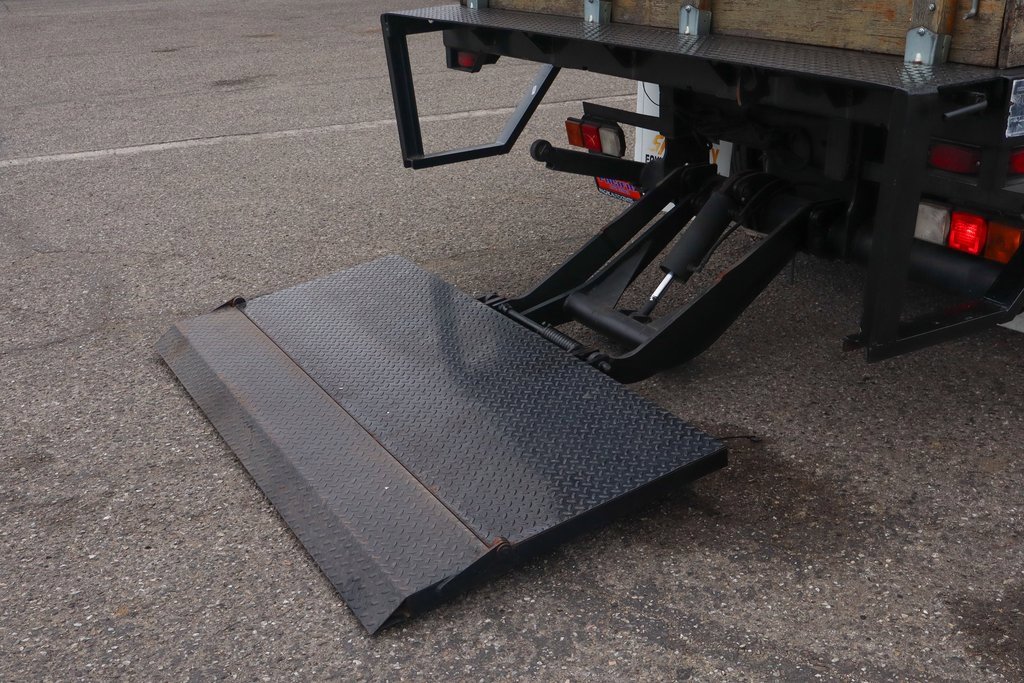 Used 2004 Chevrolet Silverado 3500 W/T image 10