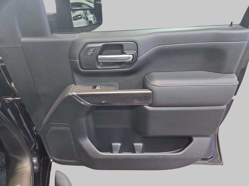 Used 2021 Chevrolet Silverado 2500 LTZ w/ LTZ Plus Package AWD/4WD image 11