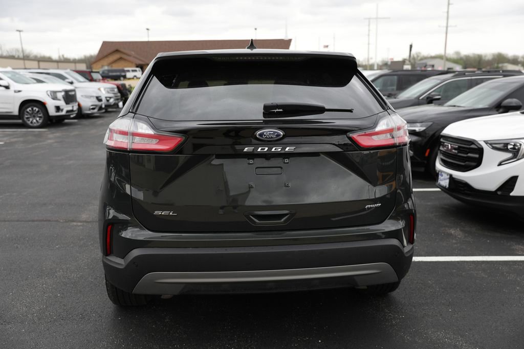 Used 2023 Ford Edge SEL image 4