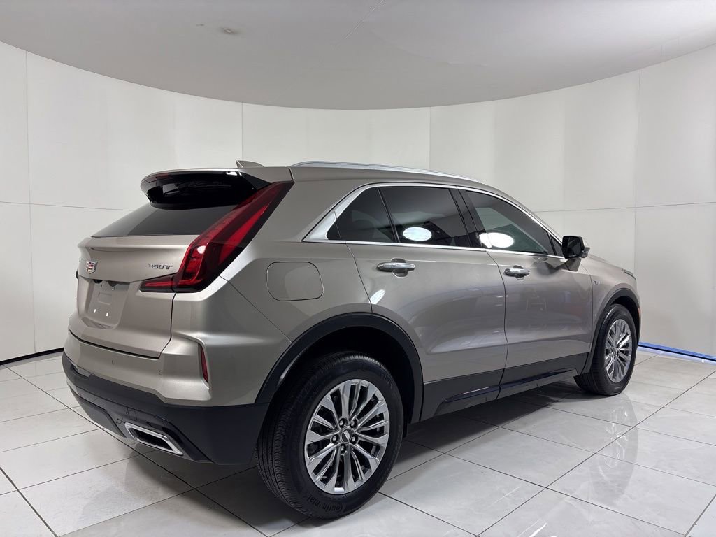 Used 2024 Cadillac XT4 Premium Luxury w/ Active Safety Package image 5