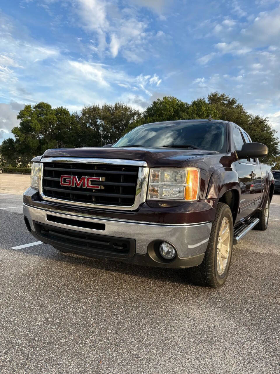 Used 2009 GMC Sierra 1500 SLE w/ Pro Grade Package