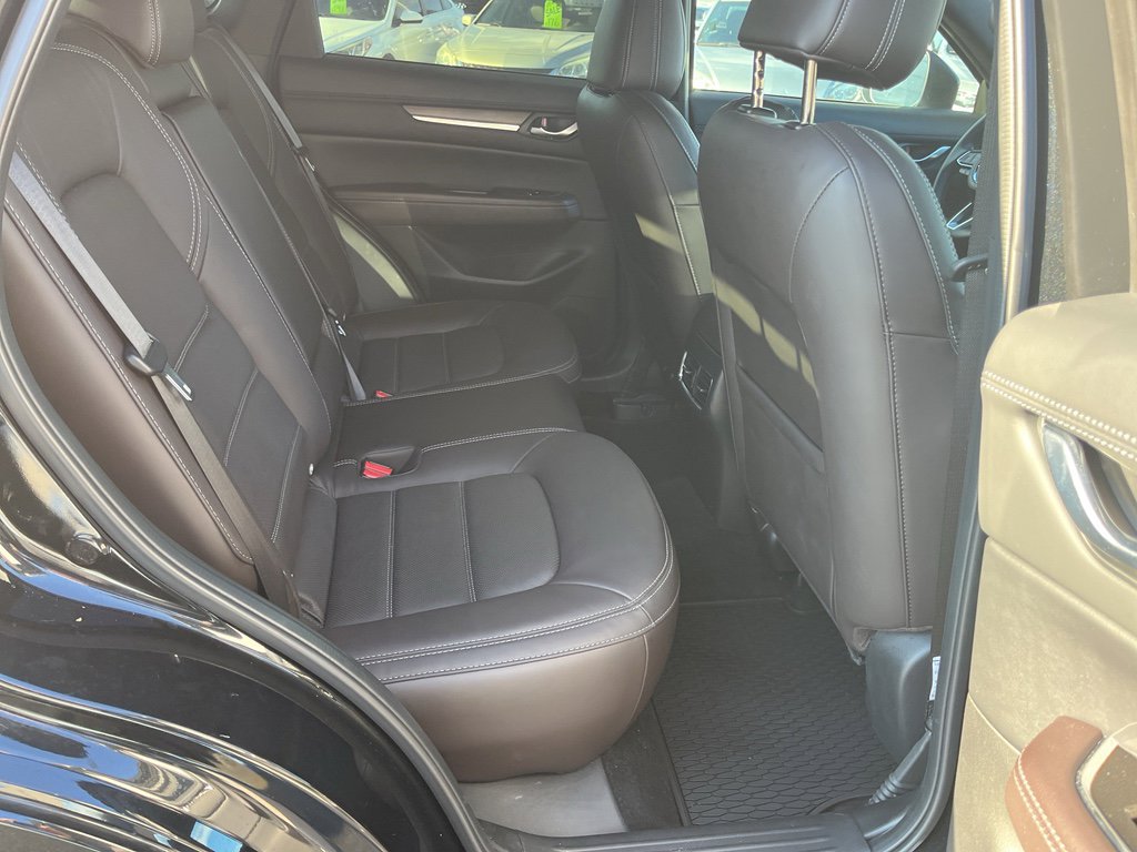 Certified 2025 MAZDA CX-5 Signature image 28