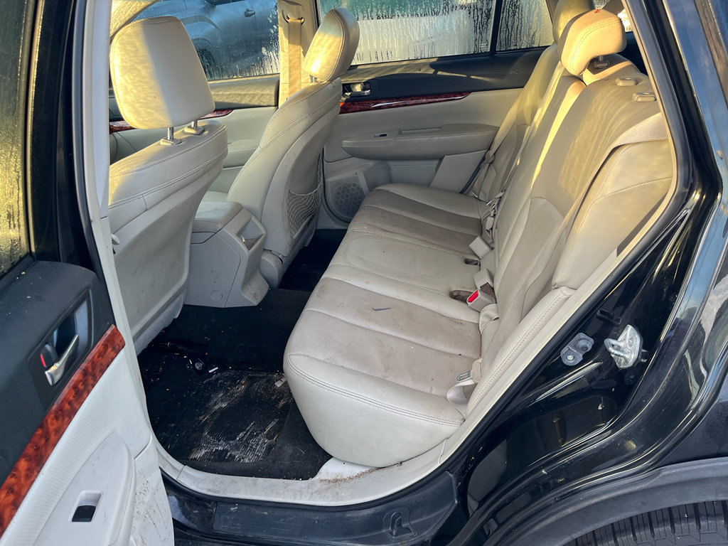 Used 2011 Subaru Outback 2.5i Limited w/ PWR Moonroof Pkg image 7