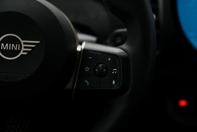 Used 2025 MINI Cooper Countryman S image 16