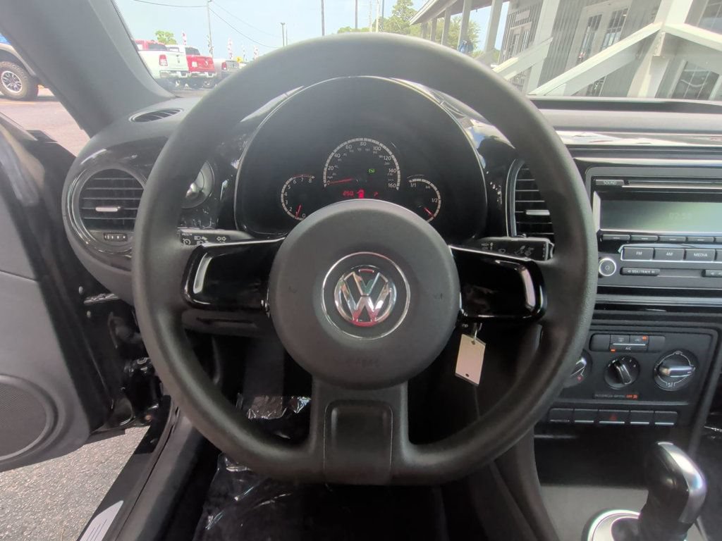 Used 2014 Volkswagen Beetle 2.5 FWD image 15