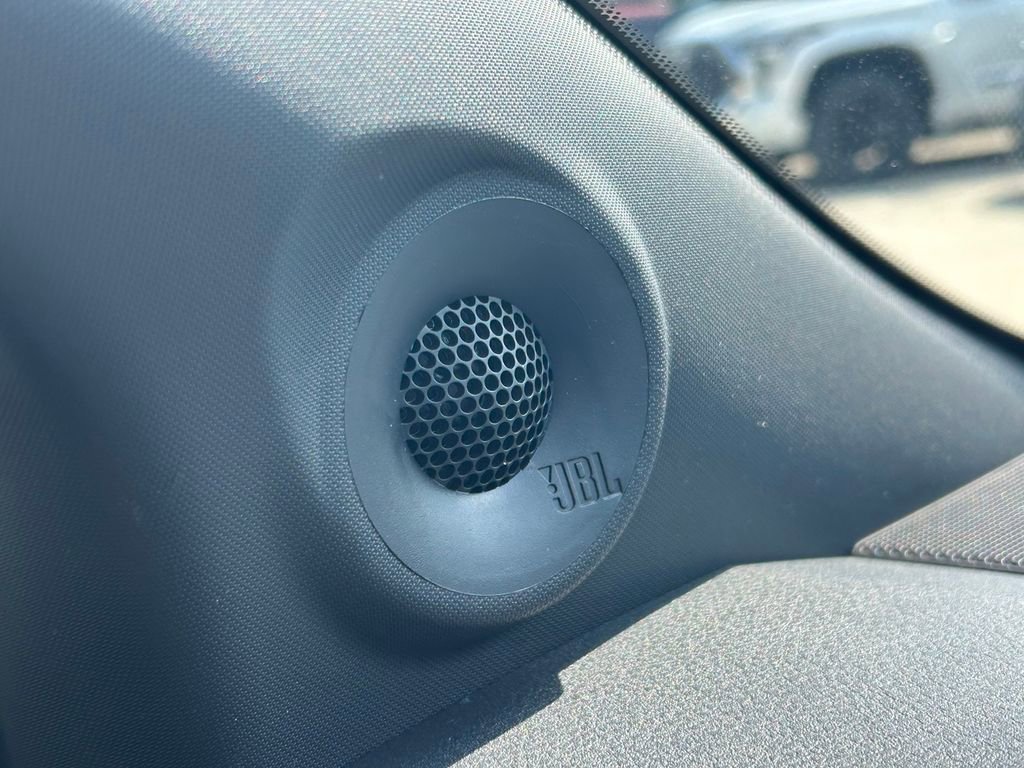 Certified 2025 Toyota Sienna XSE w/ XSE Plus Package FWD image 31