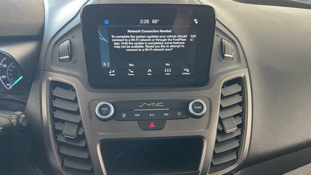 Used 2020 Ford Transit Connect XLT image 40