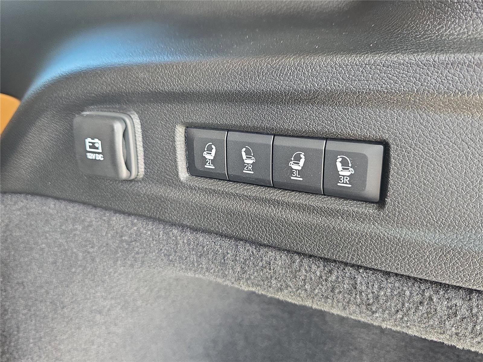 Used 2023 Jeep Grand Cherokee L Summit w/ Advanced Protech Group IV image 12