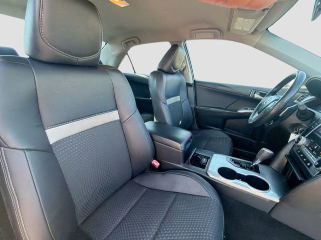 Used 2013 Toyota Camry SE image 12