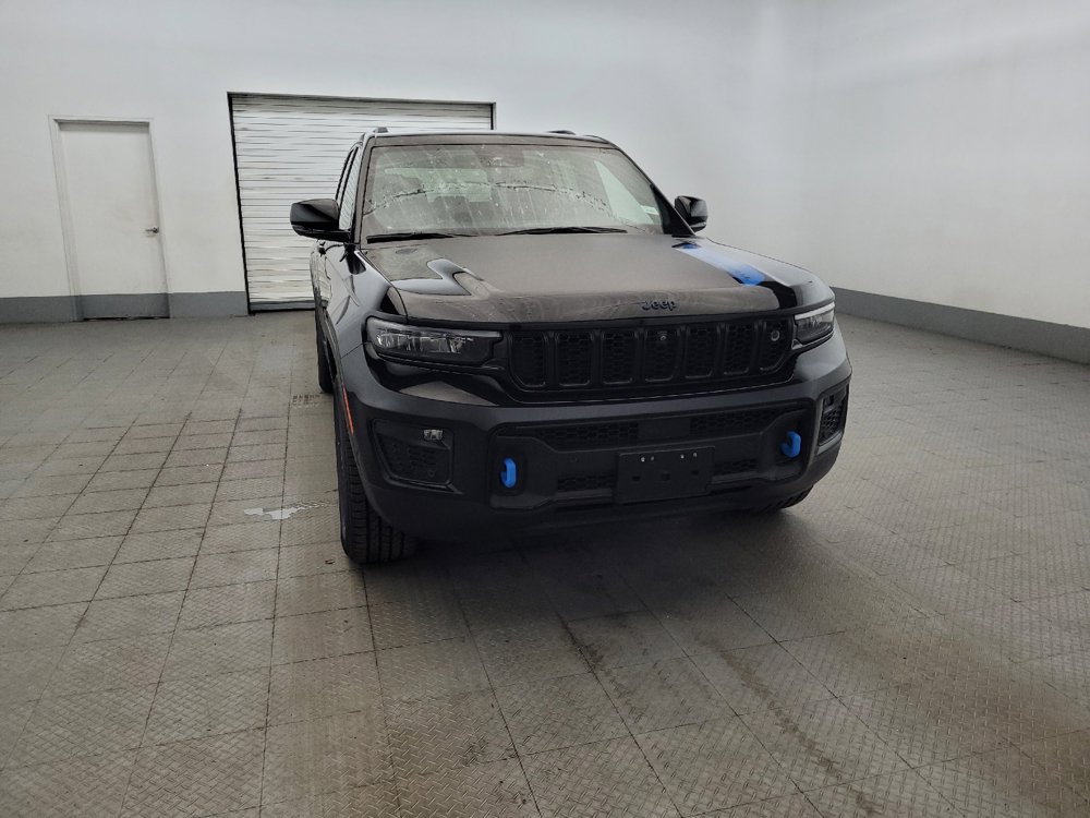 Used 2022 Jeep Grand Cherokee Trailhawk w/ Advanced Protech Group II AWD/4WD image 14