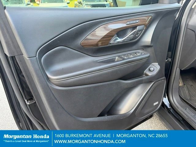 Used 2020 GMC Terrain Denali w/ Denali Premium Package AWD/4WD image 14
