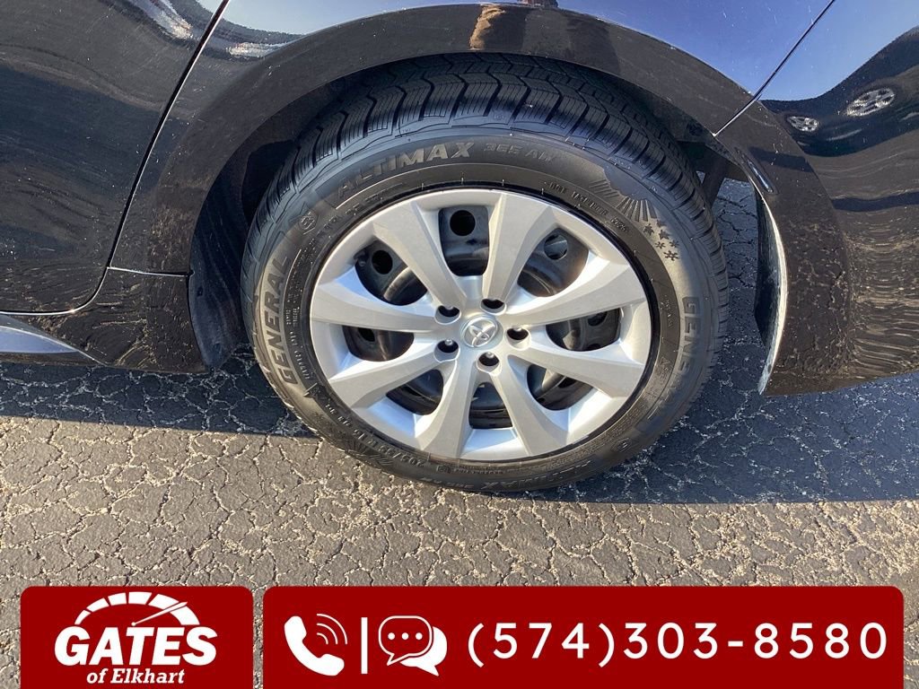 Used 2024 Toyota Corolla LE image 27