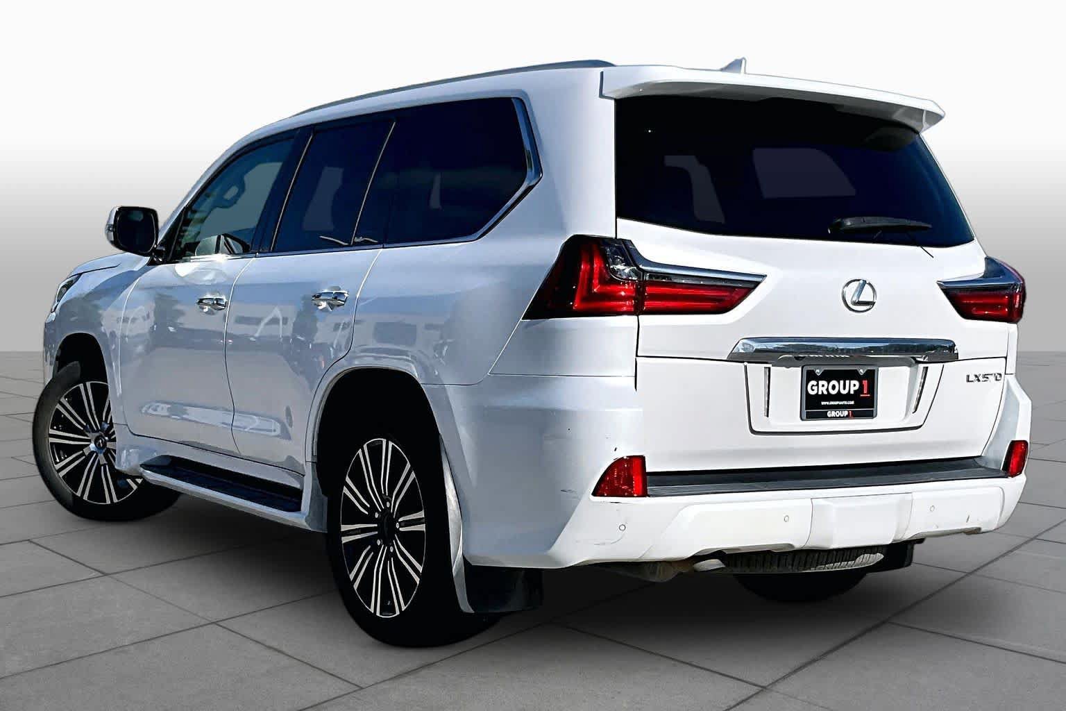 Used 2021 Lexus LX 570 4WD w/ Luxury Package image 10