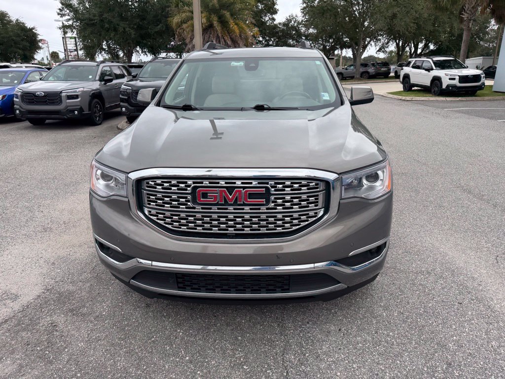 Used 2019 GMC Acadia Denali w/ Technology Package FWD image 11
