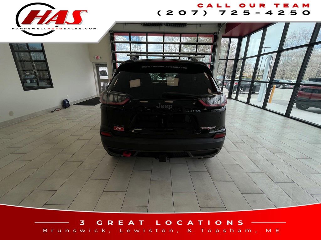 Used 2019 Jeep Cherokee Trailhawk w/ Comfort/Convenience Group AWD/4WD image 5
