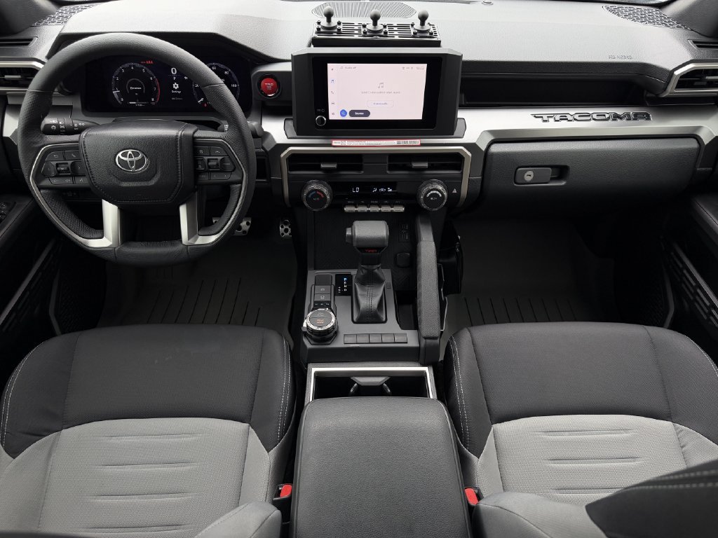 Used 2025 Toyota Tacoma TRD Sport AWD/4WD image 11