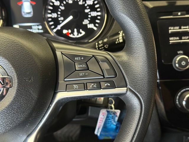 Used 2017 Nissan Rogue S AWD/4WD image 24