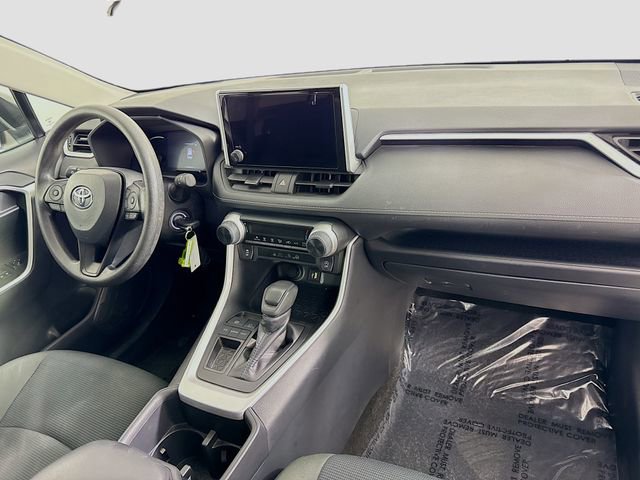 Certified 2025 Toyota RAV4 LE image 27