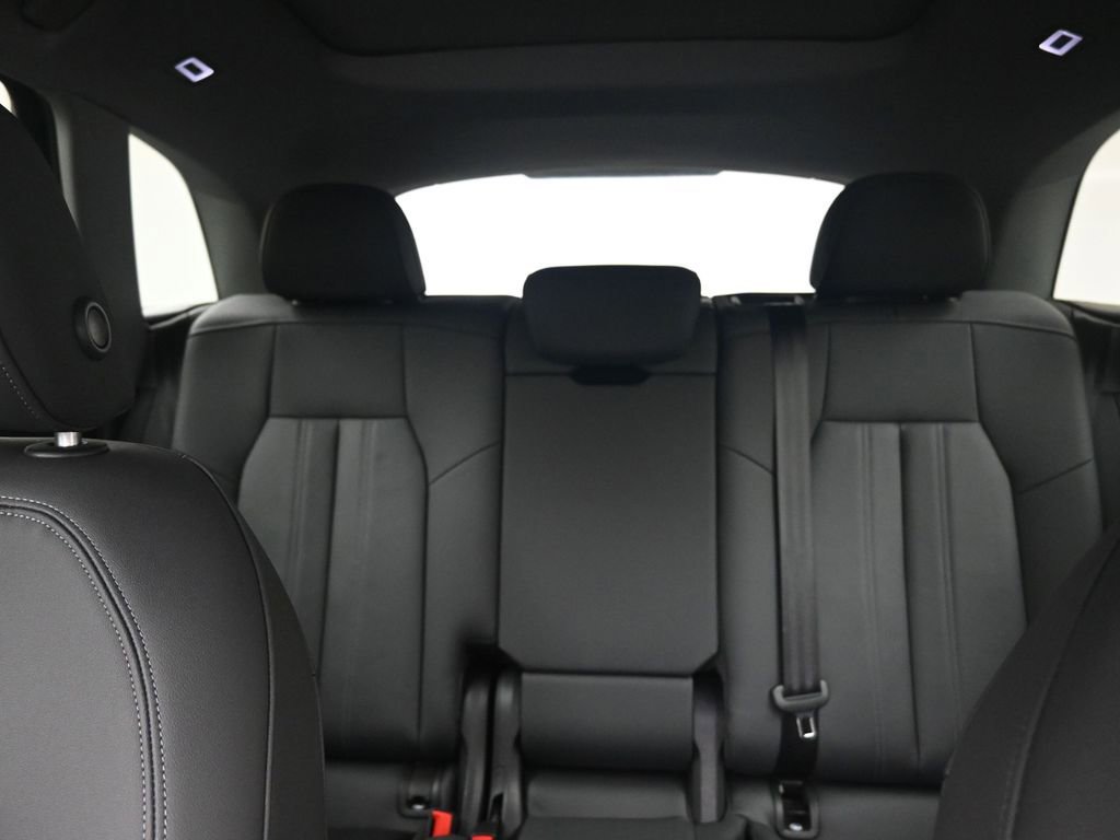 Certified 2025 Audi Q5 Premium Plus w/ Premium Plus image 36