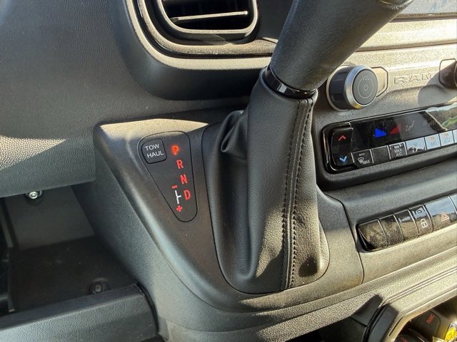 Used 2025 RAM ProMaster 2500 w/ Storage Group image 17