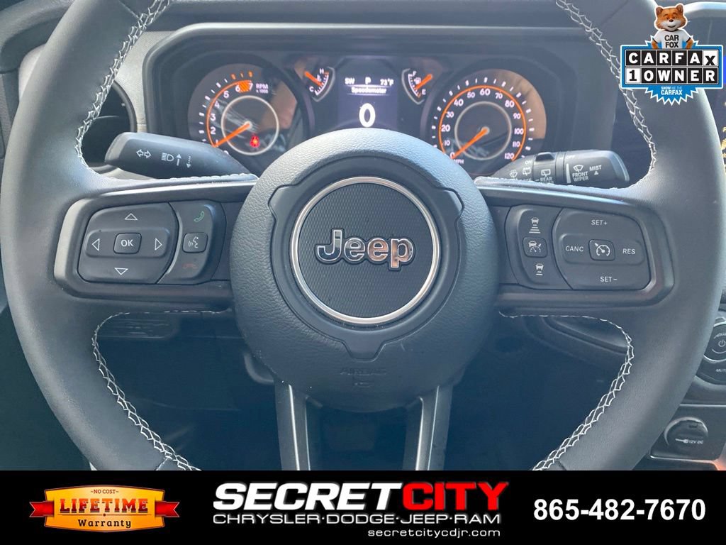 Used 2025 Jeep Wrangler Sport AWD/4WD image 16