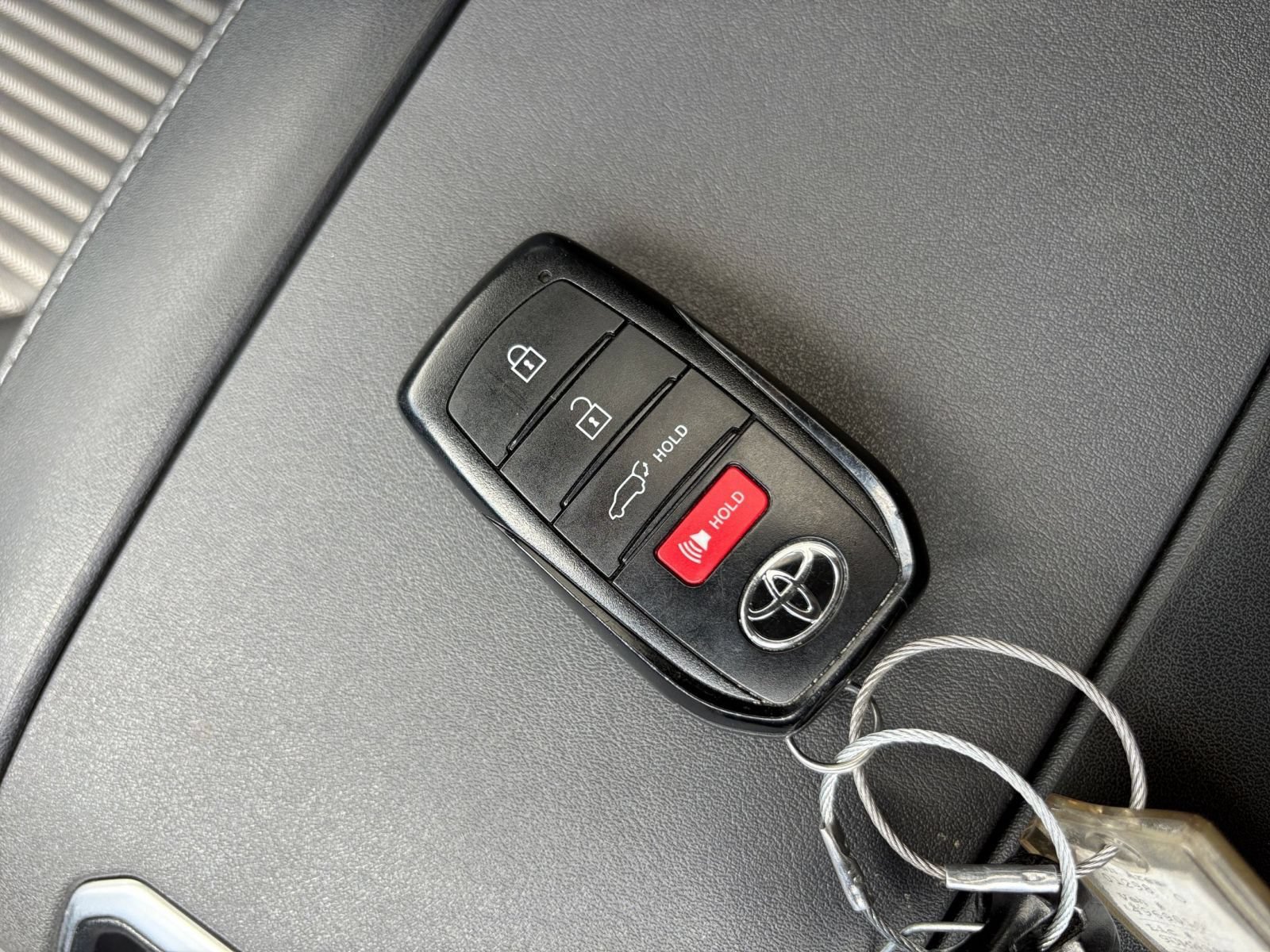 Used 2025 Toyota Highlander XSE AWD/4WD image 20