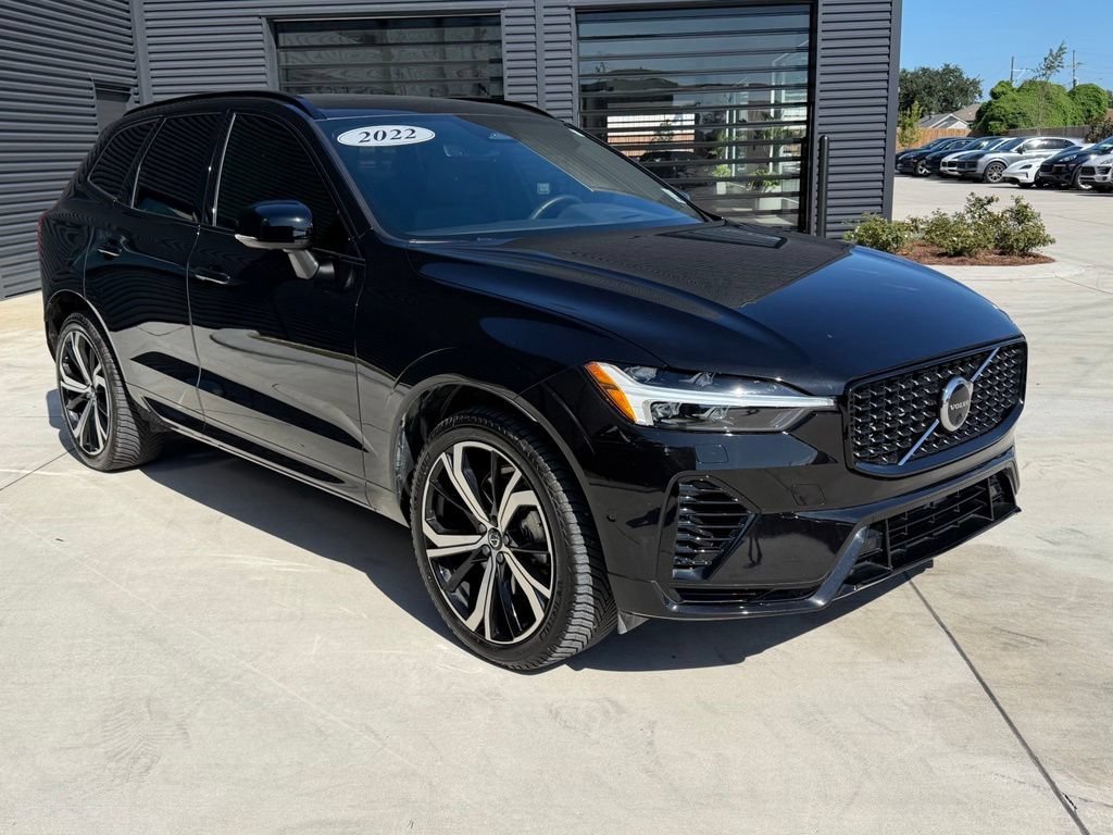 Used 2022 Volvo XC60 T8 R-Design w/ Advanced Package AWD/4WD image 3