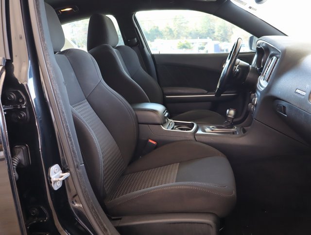 Used 2020 Dodge Charger GT image 40