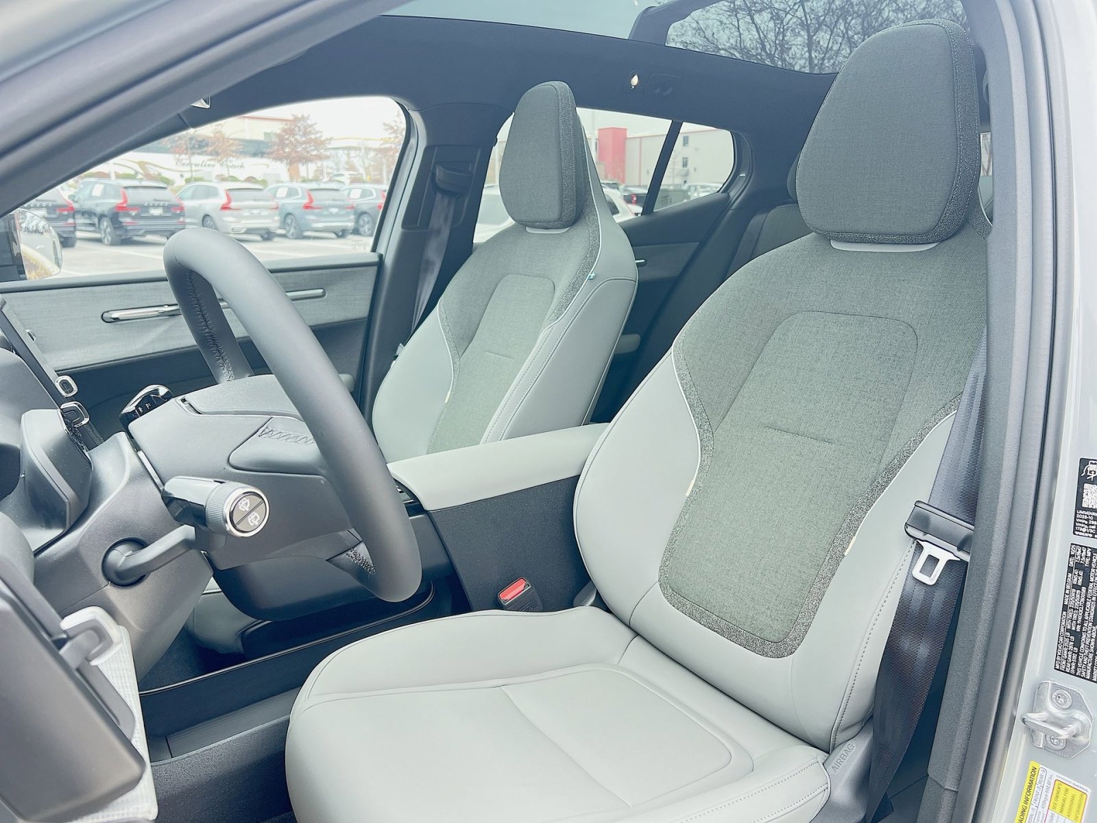 New 2026 Volvo EX30 Cross Country Ultra image 13