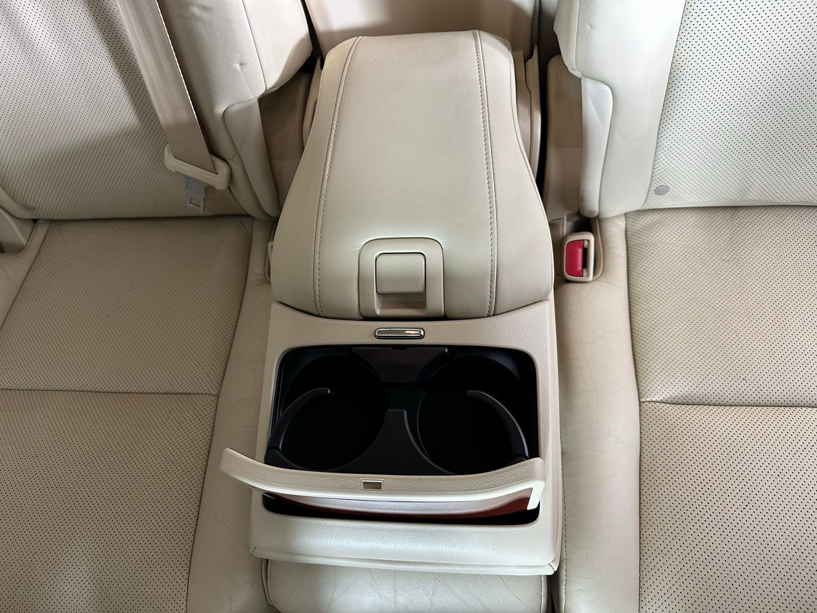 Used 2012 Lexus RX 450h AWD w/ Premium Pkg image 29