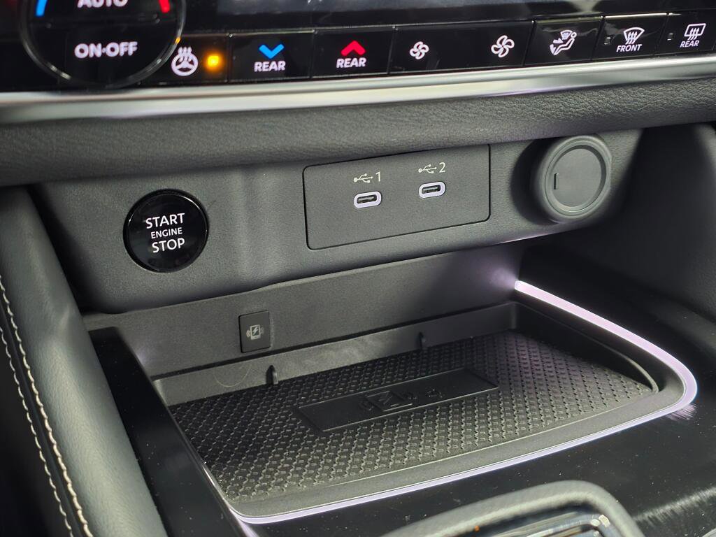 Used 2025 Nissan Rogue Platinum w/ Platinum Premium Package image 35