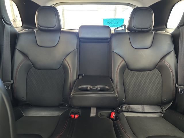 Used 2019 Jeep Cherokee Trailhawk w/ Cold Weather Group image 35