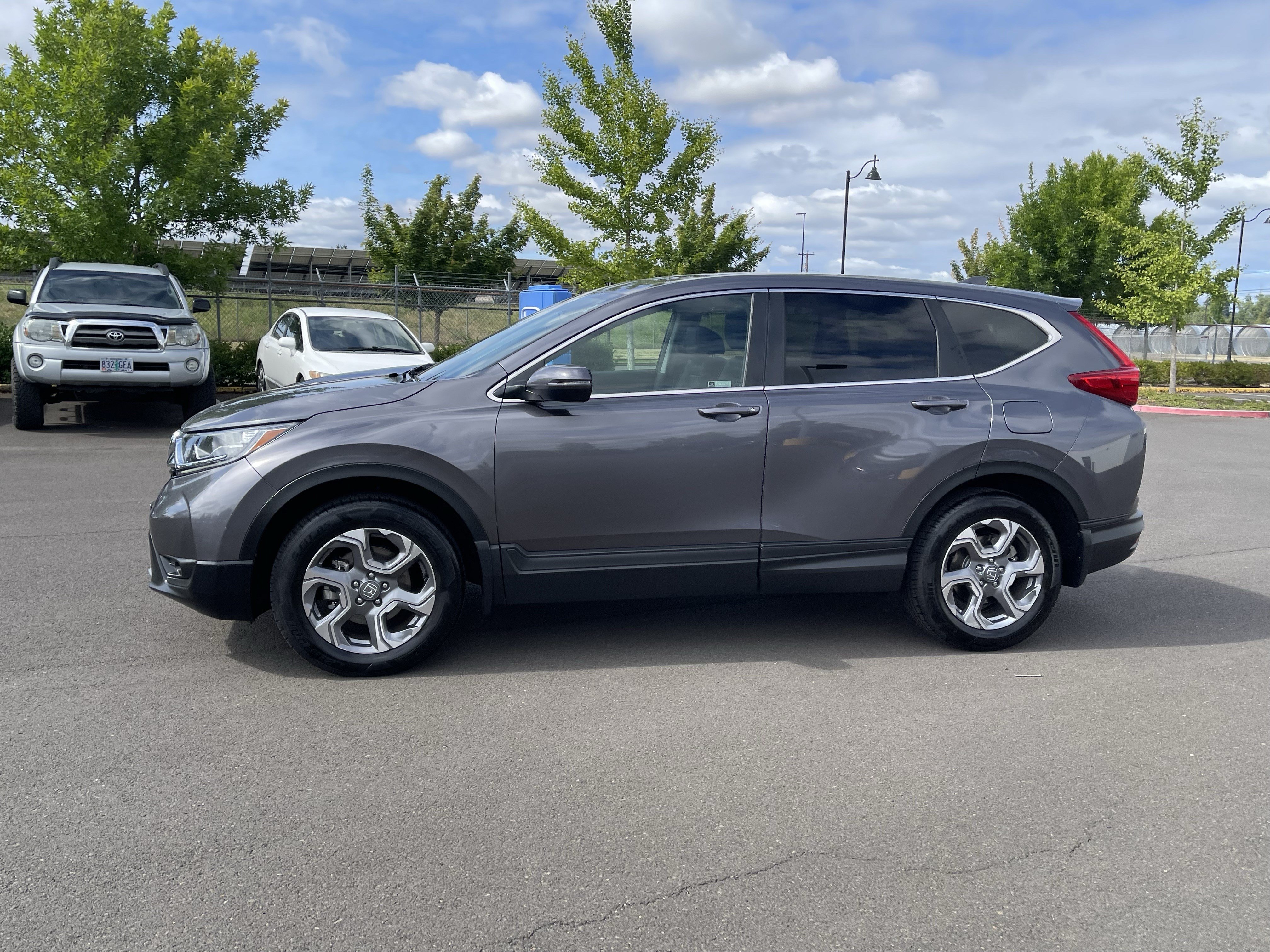 Used 2018 Honda CR-V EX-L image 2